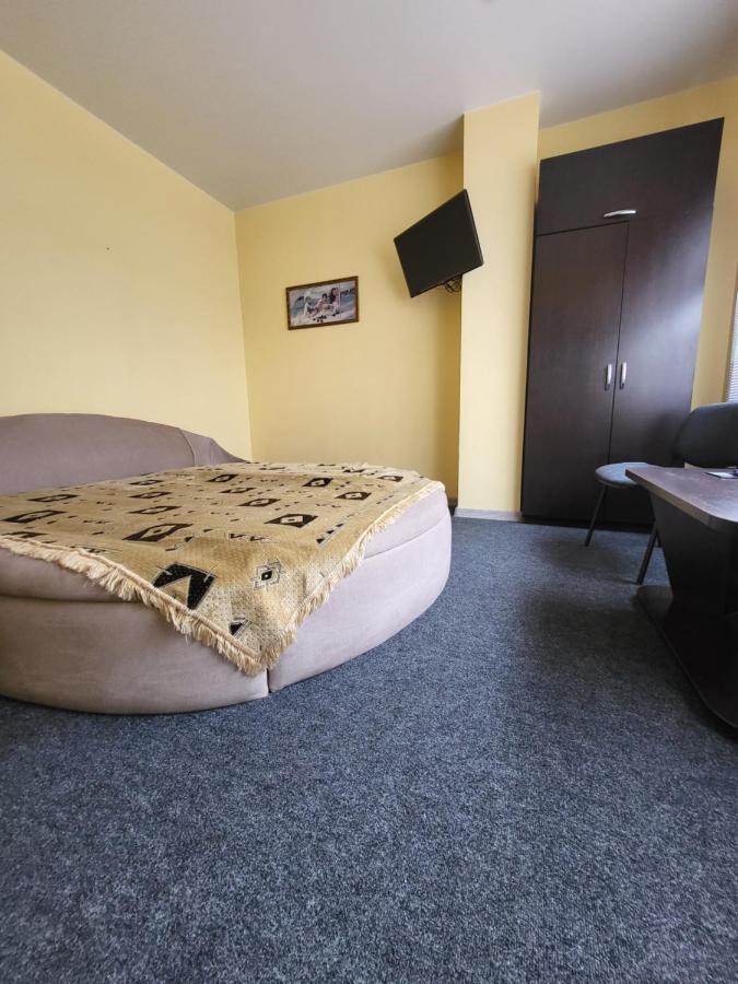 Амстердам Hotel Khmelʼnytsʼkyy Exterior foto
