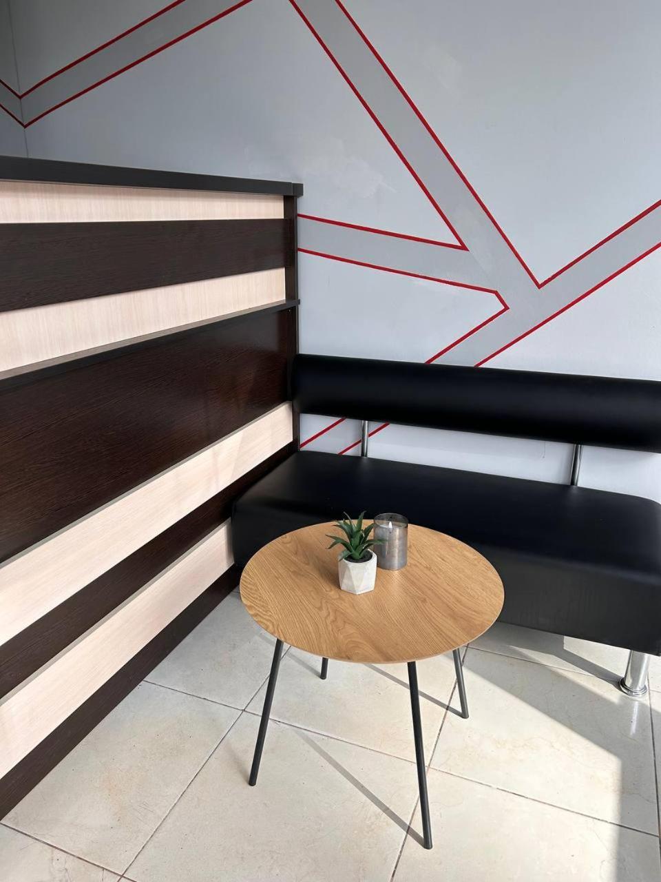 Амстердам Hotel Khmelʼnytsʼkyy Exterior foto